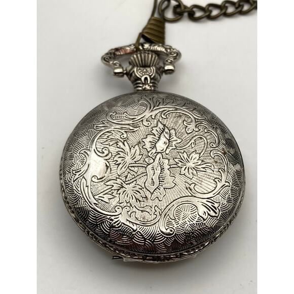 Milan Pocket Watch Mens Full Hunter 3D Deer Front - New Battery - Has Chain Clip - Picture 5 of 10